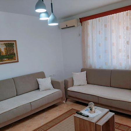Vangert Apartment Berat Exterior photo